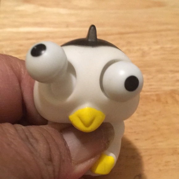 Raised Eyes Anti Stress Vent Penguin Squeezeable Stress Reliever - Picture 4 of 7